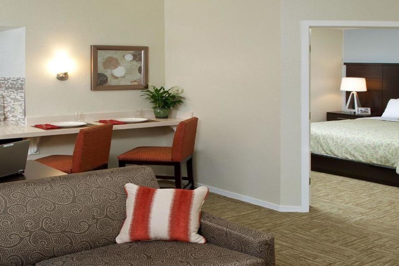 Sonesta Es Hotel 3*