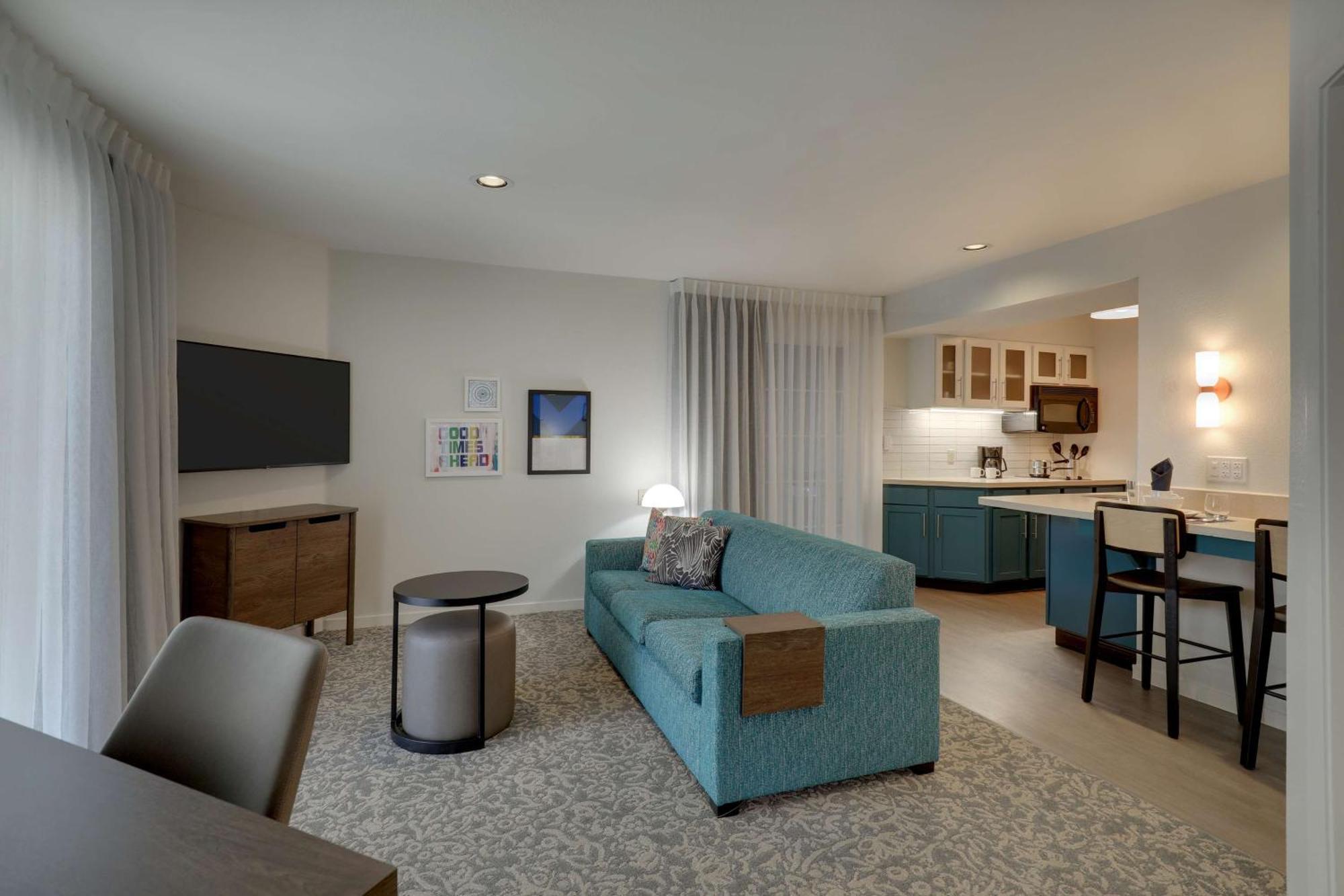 Sonesta Es Hotel